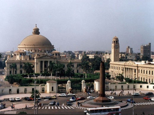 Египетская армия взяла под охрану Музей древностей Египта, где хранятся сокровища фараонов.