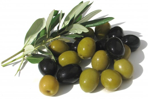 Справиться с лишним весом помогут оливки