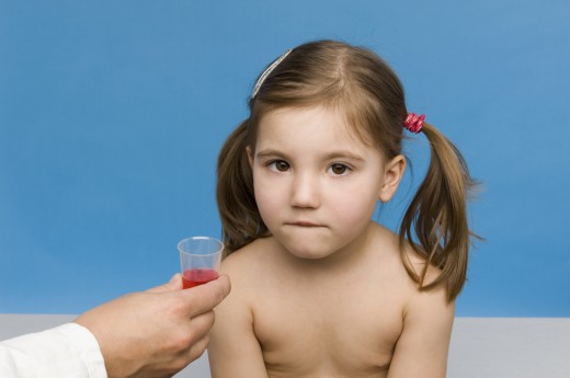 Лекарства от кашля могут серьезно навредить ребенку