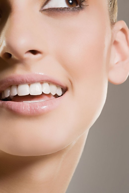 Бальзам для губ и гигиеническая помада: незаменимые косметические мелочи