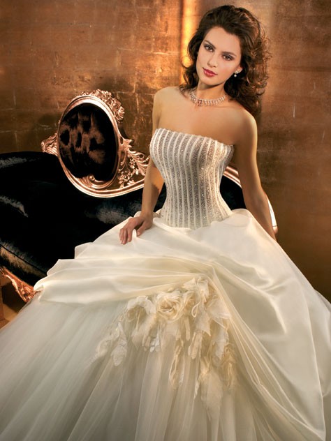 Как выбрать цвет свадебного платья?