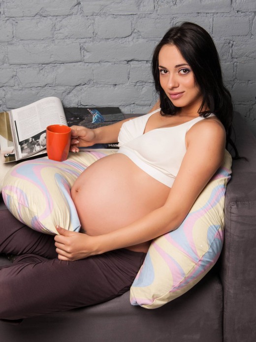 Подушки для беременных и кормящих в интернет-магазине youngmum.ru