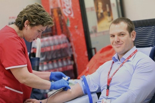 «Дни Донора»: сотрудники Coca-Cola Hellenic сдали более 80 литров крови