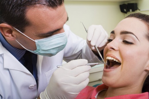 Почему важно не затягивать с визитом к стоматологу: советы специалистов «ЗУУБ РФ»