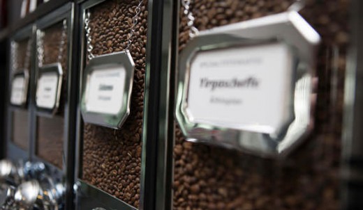 Особенности разных способов обжарки кофейных зерен и почему свежеобжаренный кофе – составляющая ароматного напитка? 