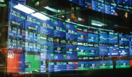 Что такое фондовая биржа и как она работает?
