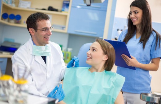 Общая и узкоспециализированная стоматологическая клиника – в чем разница?