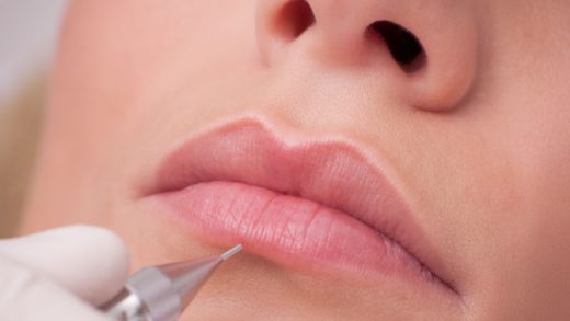 Татуаж губ: кратко и познавательно о популярной косметологической процедуре
