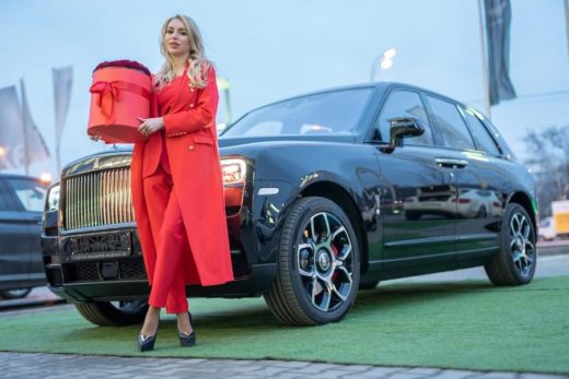 Rolls Royce Cullinan: роскошный подарок сделал «Королеве России» Элине Воронцовой супруг