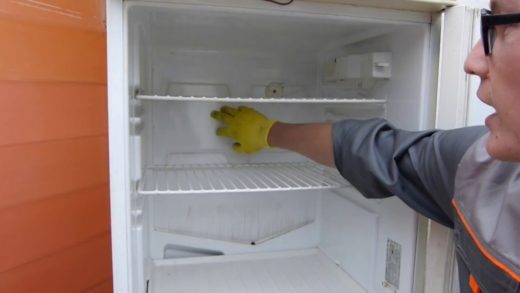 Очень сильно нагреваются стенки холодильника