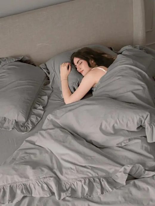 Сезонный гардероб для кровати. Как адаптировать спальное место к смене времени года