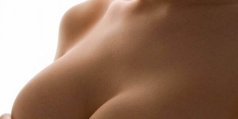 Маммопластика: коррекция размеров груди и ареол