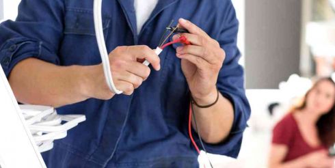 Как выбрать хорошего электрика