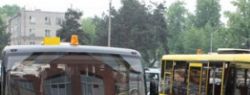 Временно отложен запрет Правительства РФ на перевозку детей устаревшими автобусами