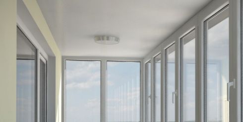 Особенности при остеклении балкона пластиковыми окнами