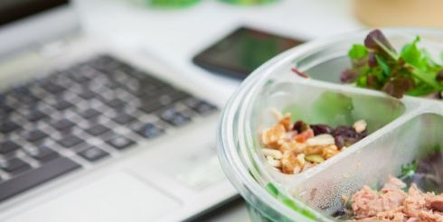 Обед в офисе — важные особенности здорового питания