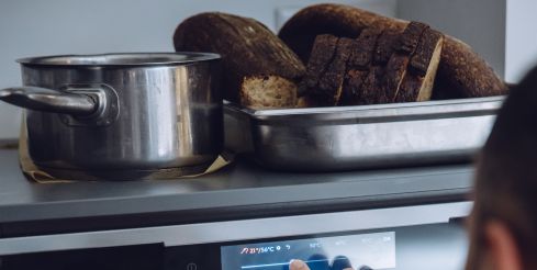 Компания Electroluх и Амбассадор бренда Владимир Мухин представили технику Electrolux Intuit