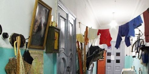 Как продать комнату в коммунальной квартире