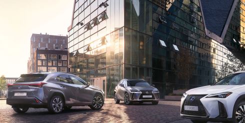 Новый кроссовер Lexus UX