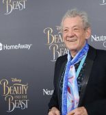 Иэн Маккеллен подтвердил возвращение к роли Гэндальфа в спин-оффе «Охота на Голлума»