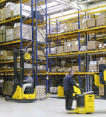 Планирование складских зон: как геометрия стеллажей влияет на выбор погрузочной техники