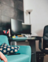 Как стресс влияет на женское здоровье: связь эмоций и цикла