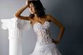 Какие свадебные платья в моде в 2012 году?