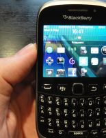 Обзор смартфона BlackBerry 9320 Curve