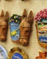 Какие сувениры популярны на Кипре и в Израиле?